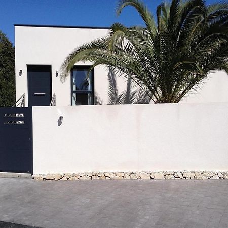 Villa Lynn Fanadix Bagian luar foto